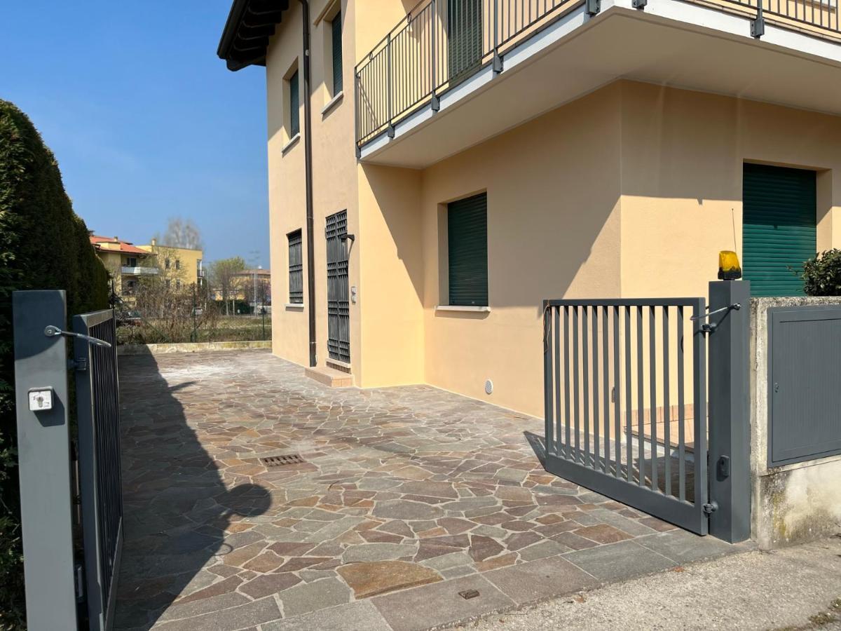 Sebino 11 Apartment Peschiera del Garda Exterior photo
