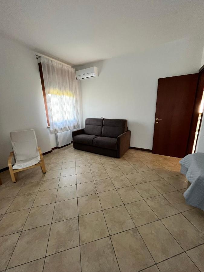 Sebino 11 Apartment Peschiera del Garda Exterior photo
